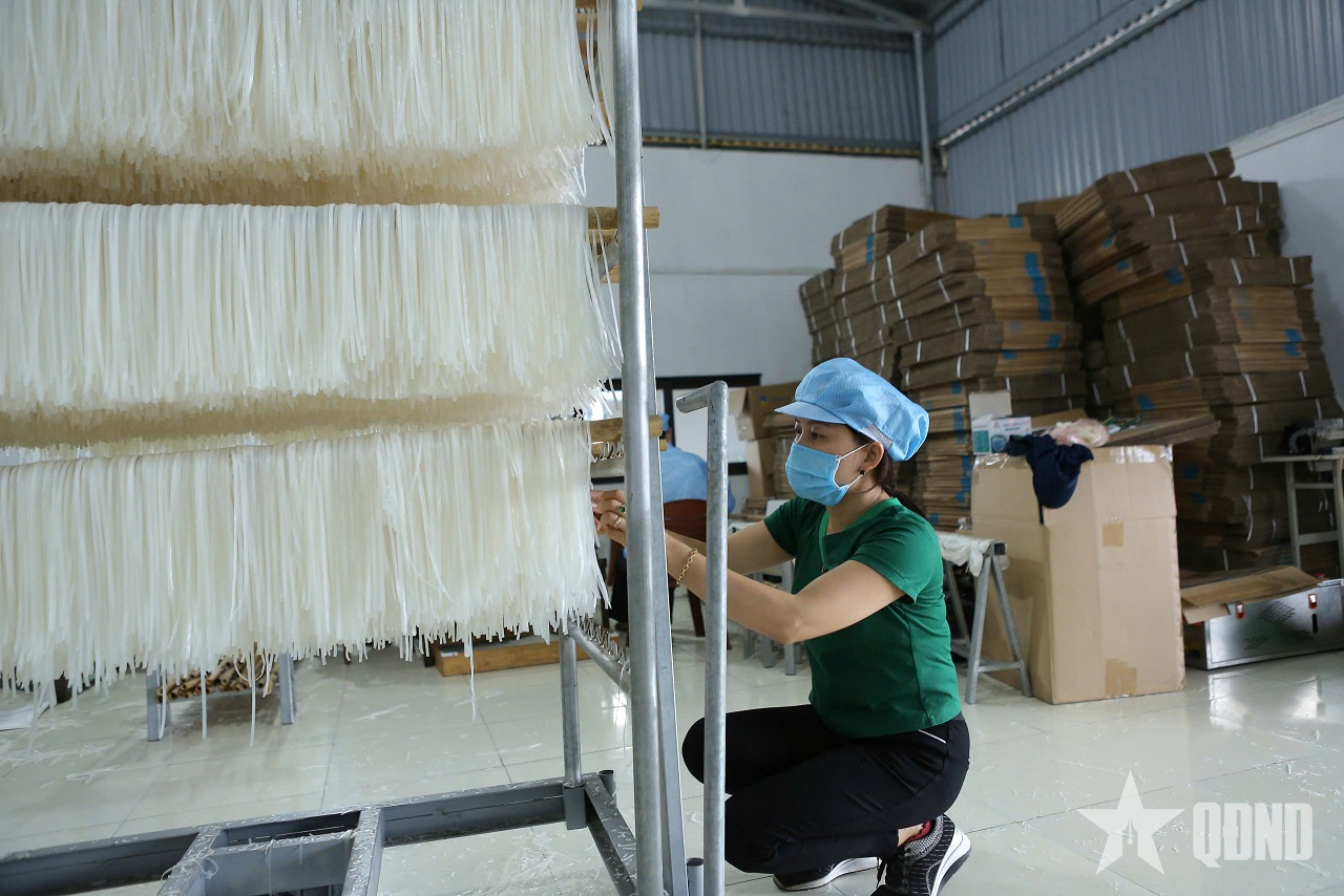 Làng nghề mỳ Chũ nhộn nhịp cuối năm